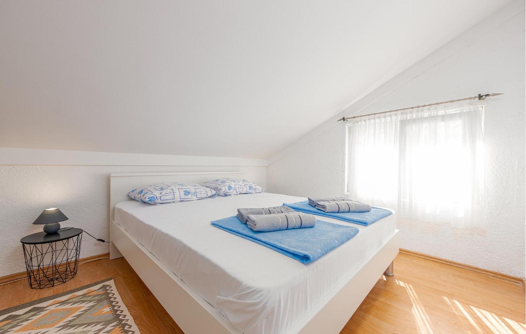 Nice Apartment In Potocnica With House Sea View Borovici Екстер'єр фото